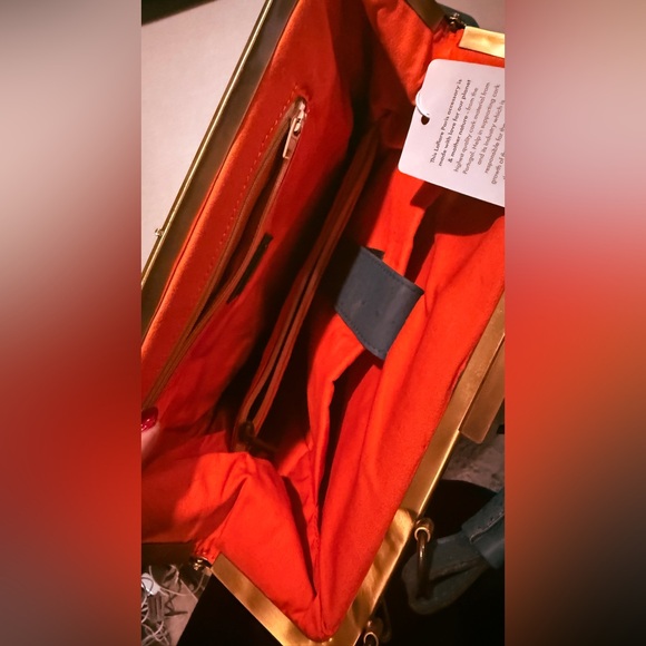 Laflore Paris Bobobark Convertible Bag – Forest Green – Excellent Condition! - Picture 4 of 9